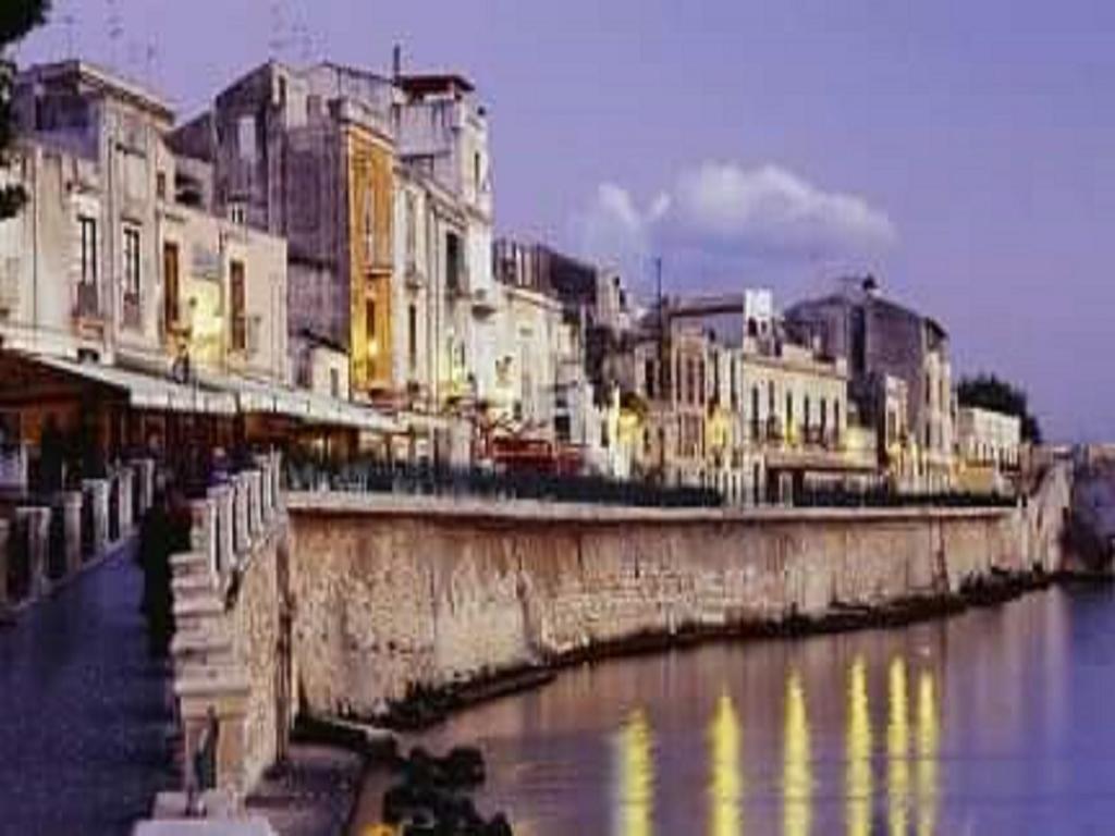 Lungomare Elio Vittorini Villa Syracuse Exterior foto